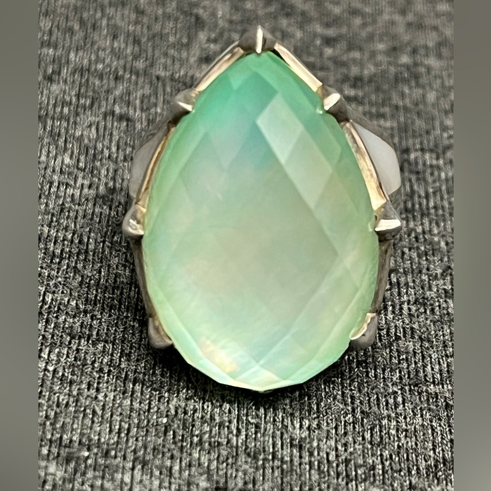 Stephen Webster
Quartz Triplet & Mother of Pearl Cocktail - Picture 8 of 12